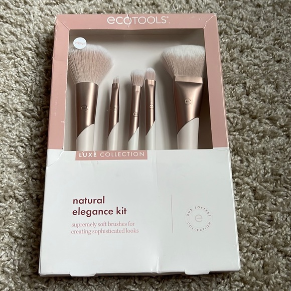🎉Host Pick 4/15 🎉 New in BOX Ecotools Natural Elegance Brush Kit - Picture 1 of 5